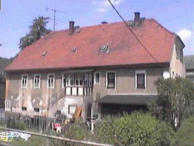 wohnhaus.jpg (16796 Byte)