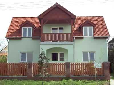 Haus : Immobilien Ungarn, Balaton / Plattenseee : große Auswahl von Immobilien : Ferienhaus, Haus, DHH, Ferienwohnung, Grundstück 