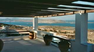 West Terrasse, Blick Süd / West : Villa Paros, Immobilien Paros : Verkauf Villa auf Paros mit Pool, wunderbare Meersicht