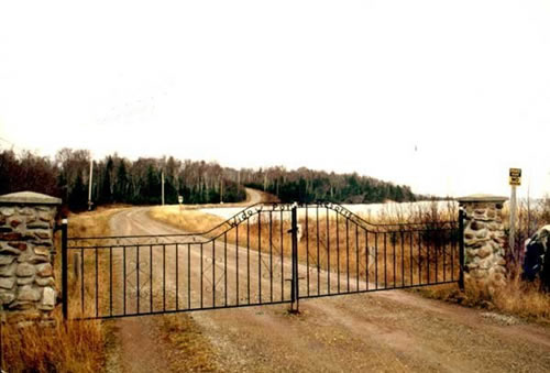 Zugang: Verkauf Grundstück Nova Scotia / Kanada: Verkauf Waldgrundstück mit Seeufer und Meerblick am Bras d'or Lake, Halbinsel Widow Point 