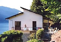 Immobilien Lago Maggiore : Verkauf EFH / Einfamilienhaus am Lago Maggiore, Nähe Schweizer Grenze