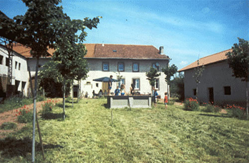 Ansicht Bauernhaus: Bauernhaus Frankreich / Lothringen / Moselle: Verkauf Bauernhaus in Ortsrandlage