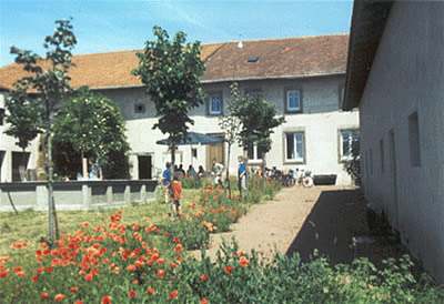 Ansicht Bauernhaus: Bauernhaus Frankreich / Lothringen / Moselle: Verkauf Bauernhaus in Ortsrandlage
