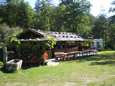 Grillhaus: Verkauf Campingplatz in Südtirol / Italien in der Region Meran / Bozen:  Auch Beteiligung möglich!