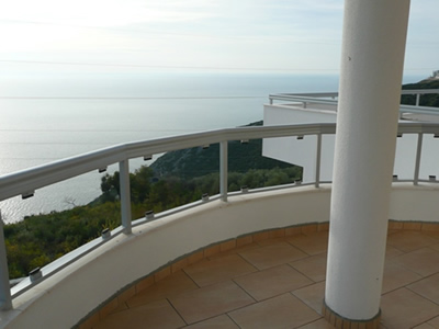 Aussicht: Verkauf Ferienwohnung / Apartment in der Region Bar / Montenegro, direkt am Meer