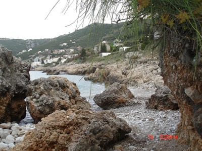 Strand: Verkauf Ferienwohnung / Apartment in der Region Bar / Montenegro, direkt am Meer
