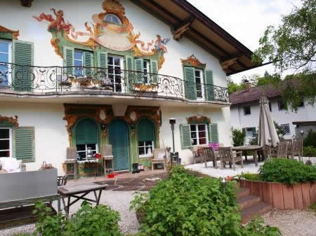 Außenansicht Villa Oberbayern
