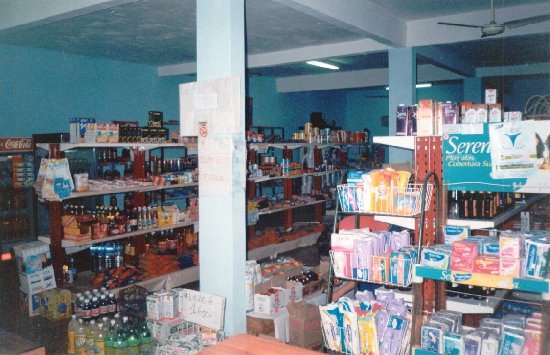 Innenansicht Supermarkt: Immobilien Paraguay : Verkauf Supermarkt im Grossraum Asuncion / Paraguay, sehr hohe Rendite
