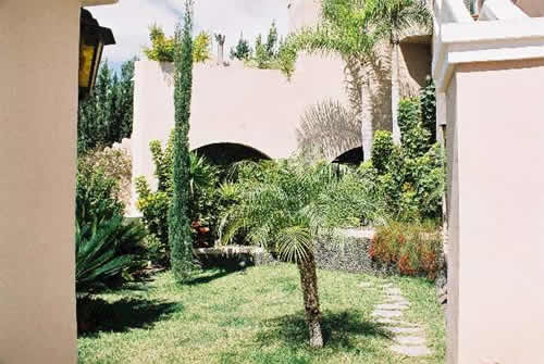 Garten Villa: Verkauf einer Luxus Villa auf Teneriffa / Costa Adeje / San Eugenio Alto: Exklusive Villa, Nähe mehrerer Golfplätze, unverbaubarer Panoramablick auf Gomera und La Palma