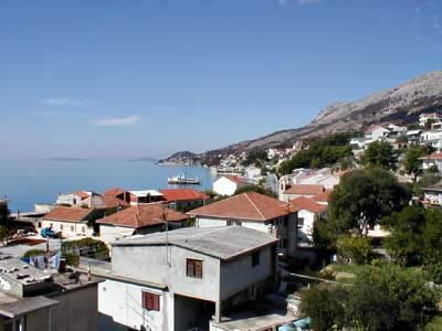 Blick auf Meer: Verkauf Villa Jesenice, bei Split / kroatische Adria / Kroatien : Freier Meerblick, Pool, intime Atmosphäre