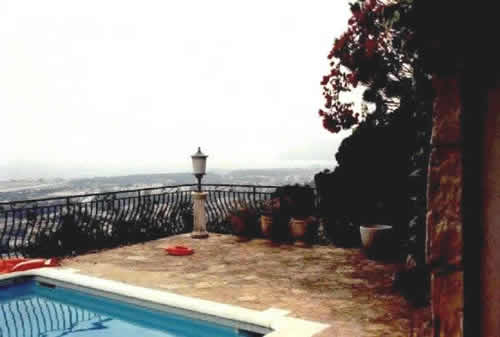 Aussicht Villa: Villa in Mandelieu La Napoule, nähe Nizza / Cannes / Südfrankreich : Verkauf Villa nähe Cannes und Nizza mit herrlichem Panaoramablick