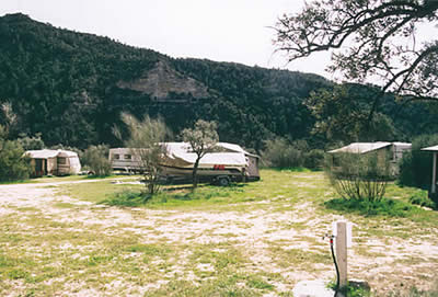 Stellplätze: Campingplatz Spanien / Aragon / Catalunya / Ebrostausee : Verkauf Campingplatz und Anglercamp am Ebrostausee / Spanien, absolute Bestlage. Mietkauf möglich!