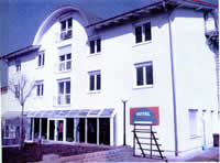 Gewerbeimmobilie Altenstadt / Hessen Verkauf Bürogebäude mit Hotel und  Ladenfläche. Gute Rendite