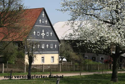 Ansicht Giebel: Verkauf Dreiseithof / Reiterhof in Traumlage in der Region Sächsische Schweiz, östlich von Dresden