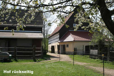 Ansicht Rückseite: Verkauf Dreiseithof / Reiterhof in Traumlage in der Region Sächsische Schweiz, östlich von Dresden