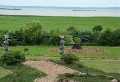 Garten mit Blick auf Ostsee