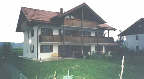 Immobilien Iffeldorf / Penzberg : Verkauf Wohnung / ETW mit Garten in Iffeldorf bei Penzberg, kleine, gepflegte Anlage