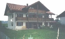 Immobilien Iffeldorf / Penzberg : Verkauf Wohnung / ETW mit Garten in Iffeldorf bei Penzberg, kleine, gepflegte Anlage